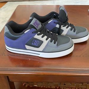 DC Skate sneakers men’s size 8